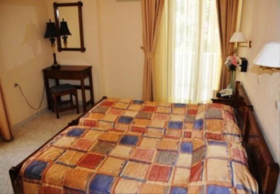 Odyssey Hotel Apartments Карпатос Стая снимка