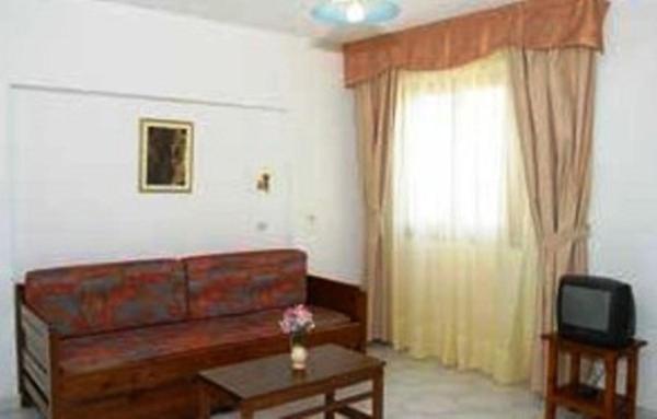 Odyssey Hotel Apartments Карпатос Екстериор снимка
